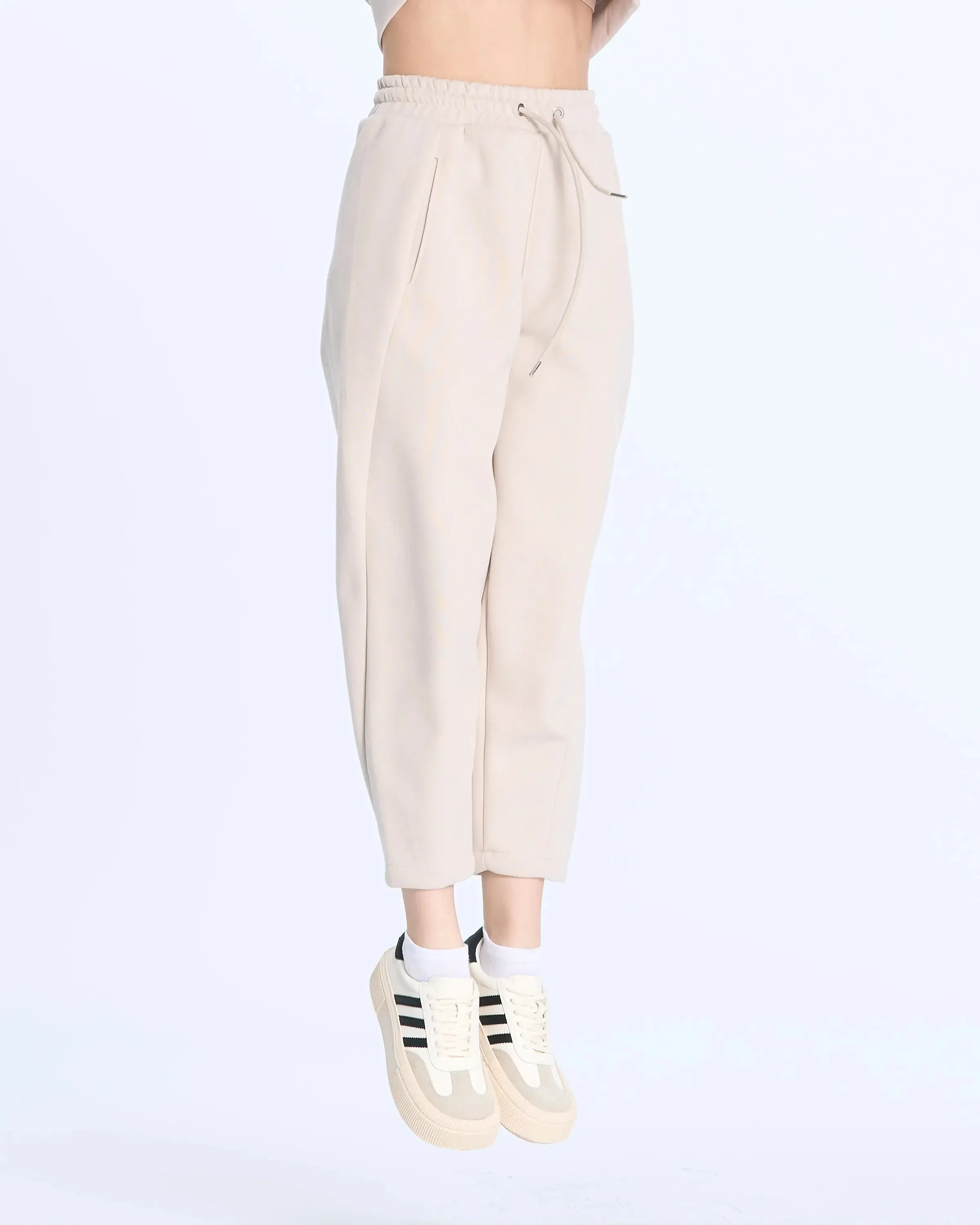 8816 Essential Look Sweatpants