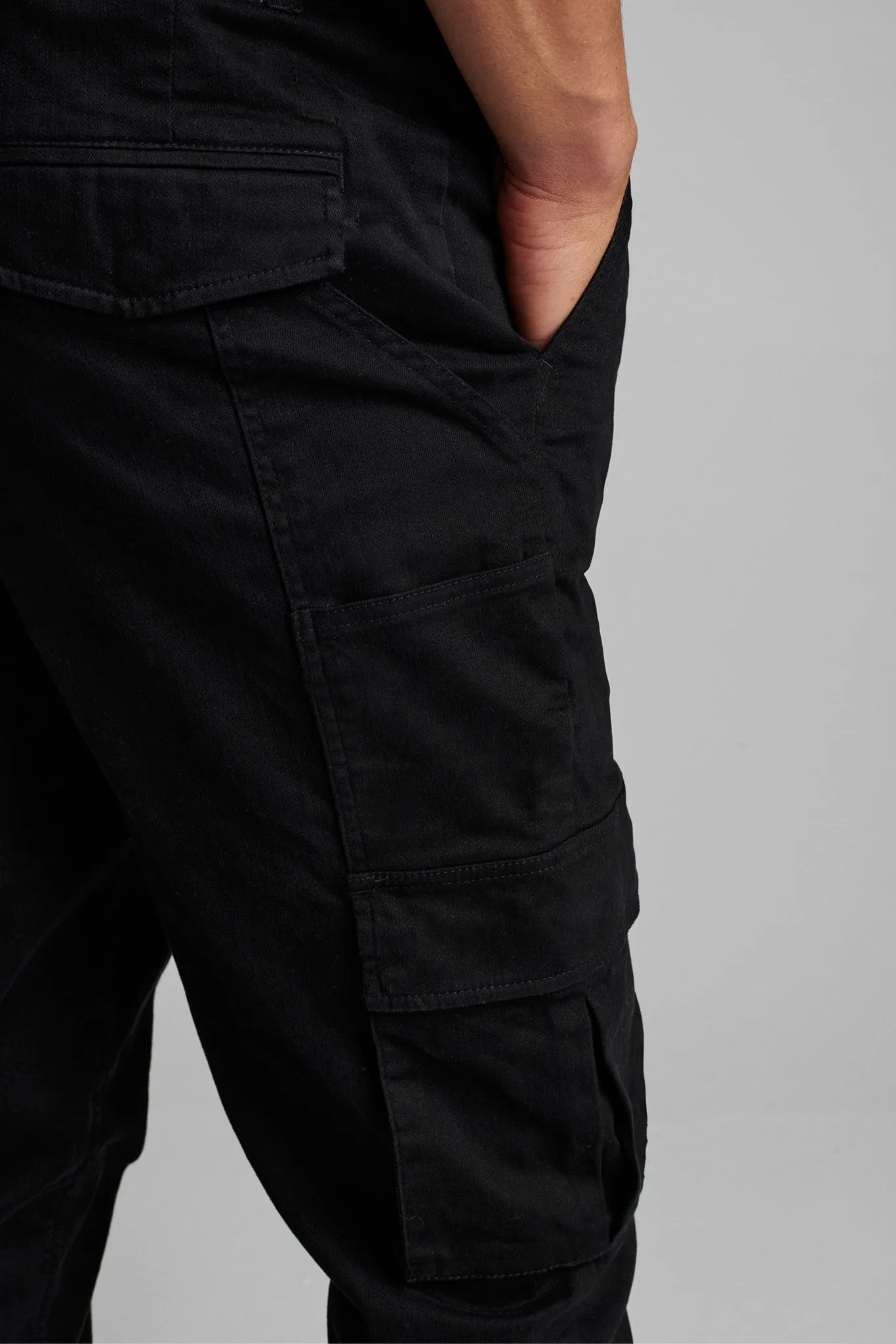 AKBOLT ELASTIC PANTS - Caviar