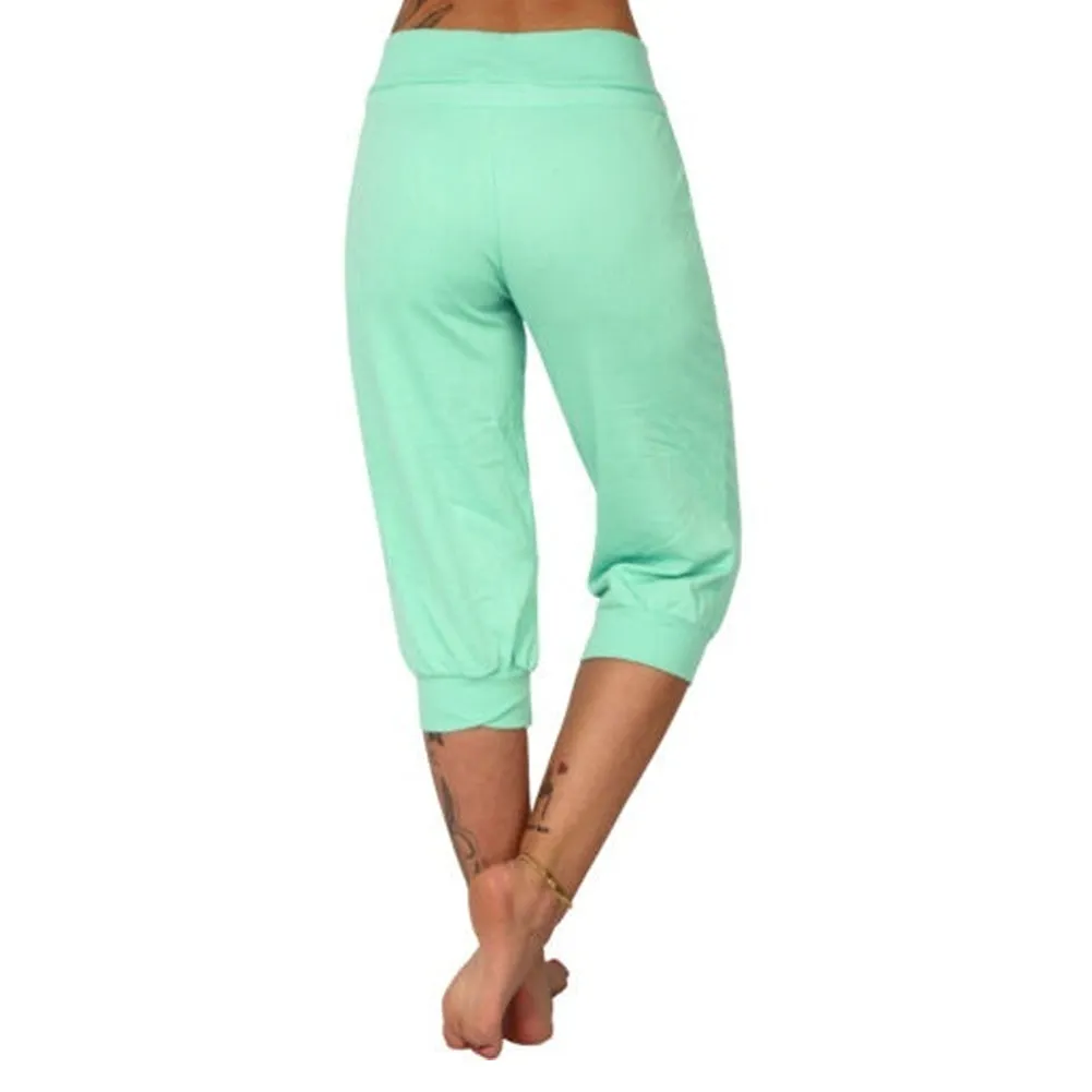 Amy Fashion - Casual Solid Color Low Rise Capri Pants