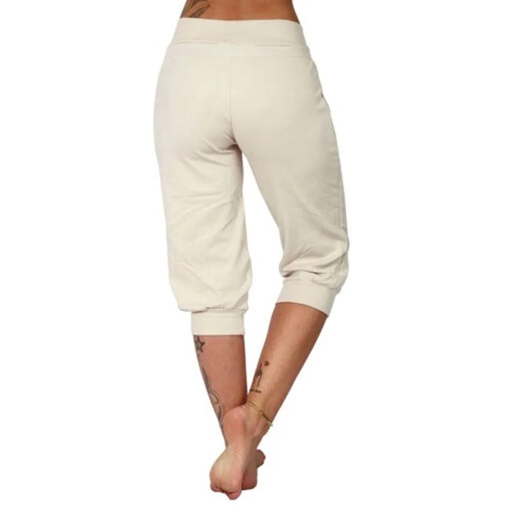 Amy Fashion - Casual Solid Color Low Rise Capri Pants