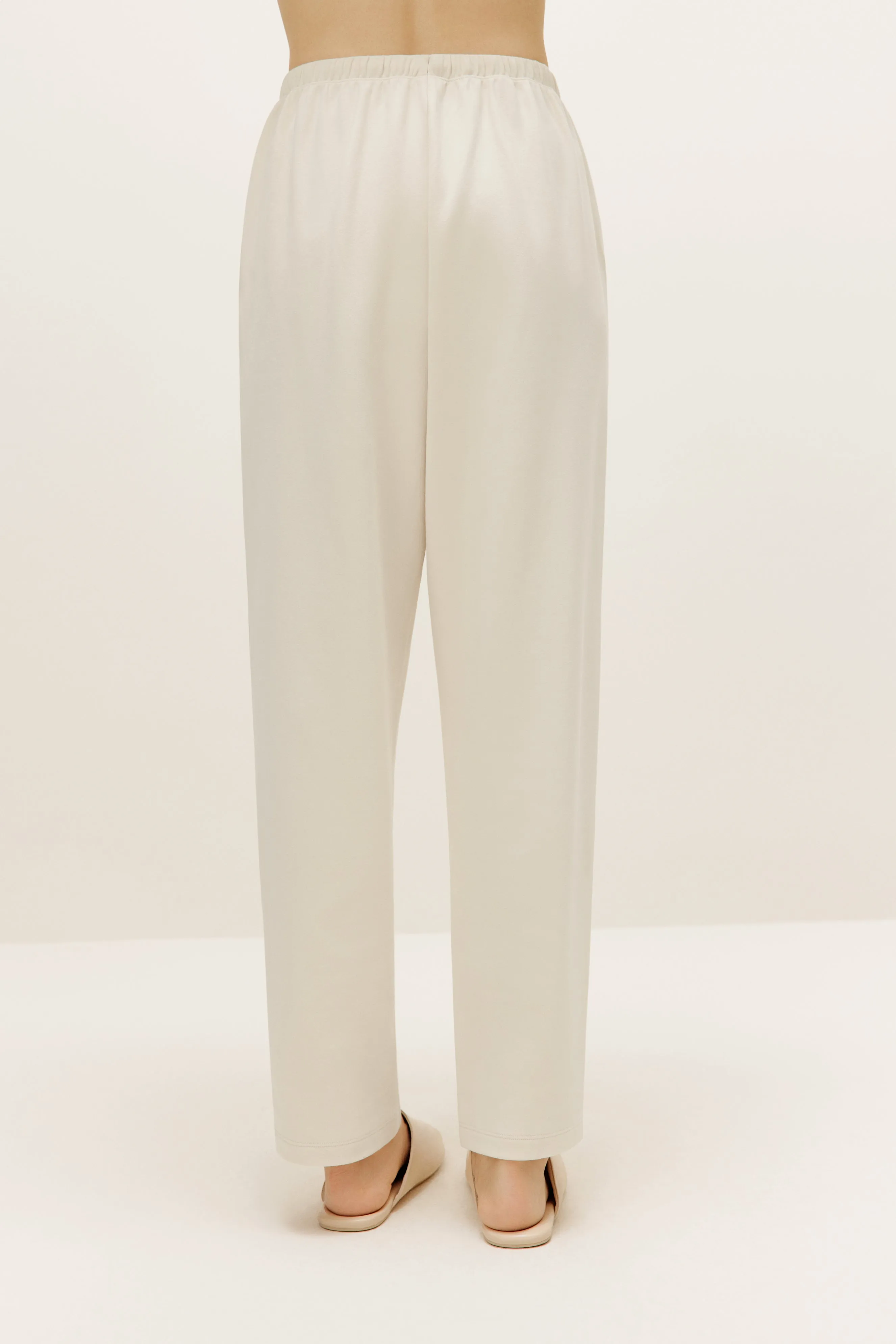Boundless Soft Tapered Pants