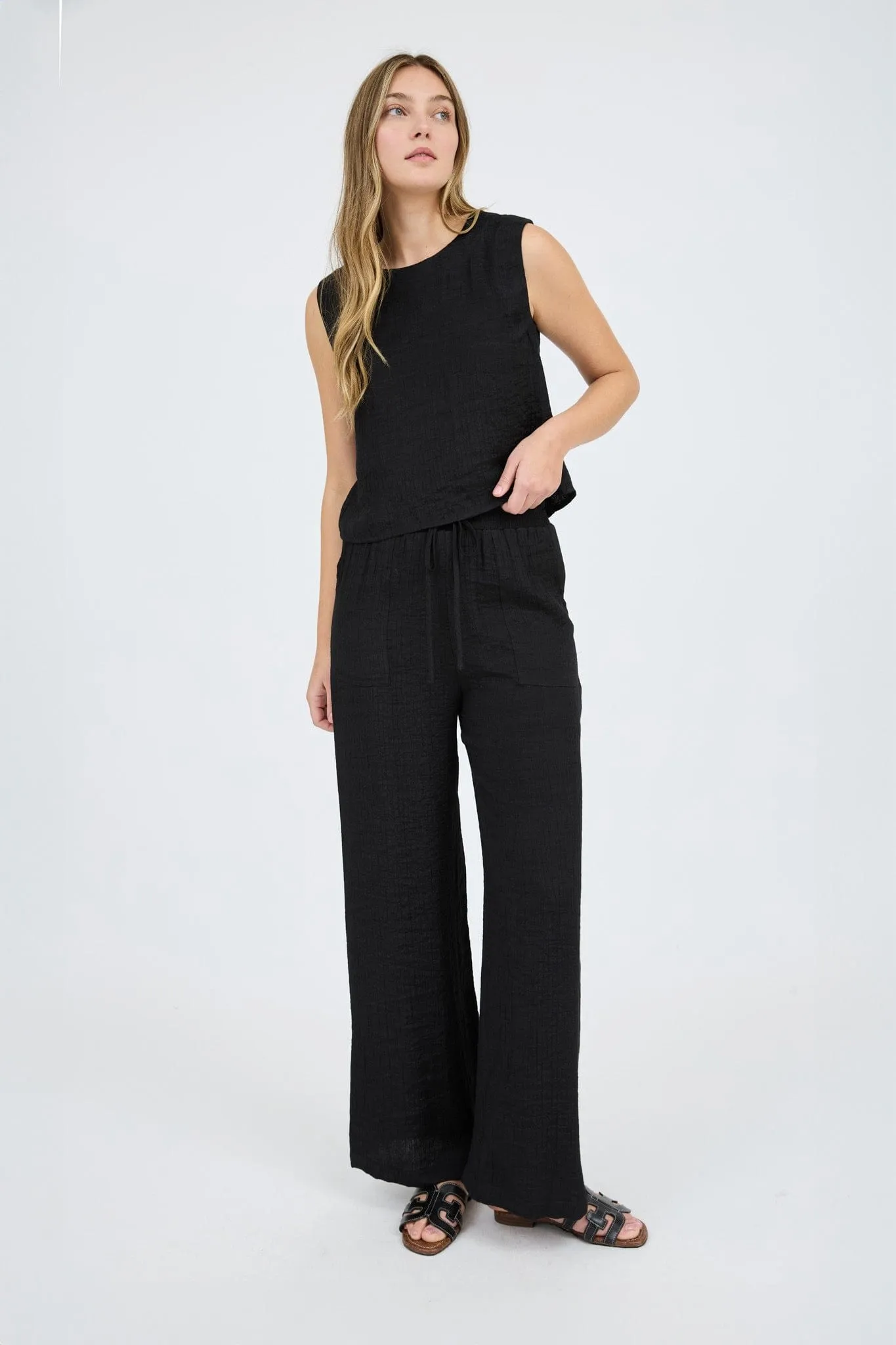 Carmen's Back Button Top