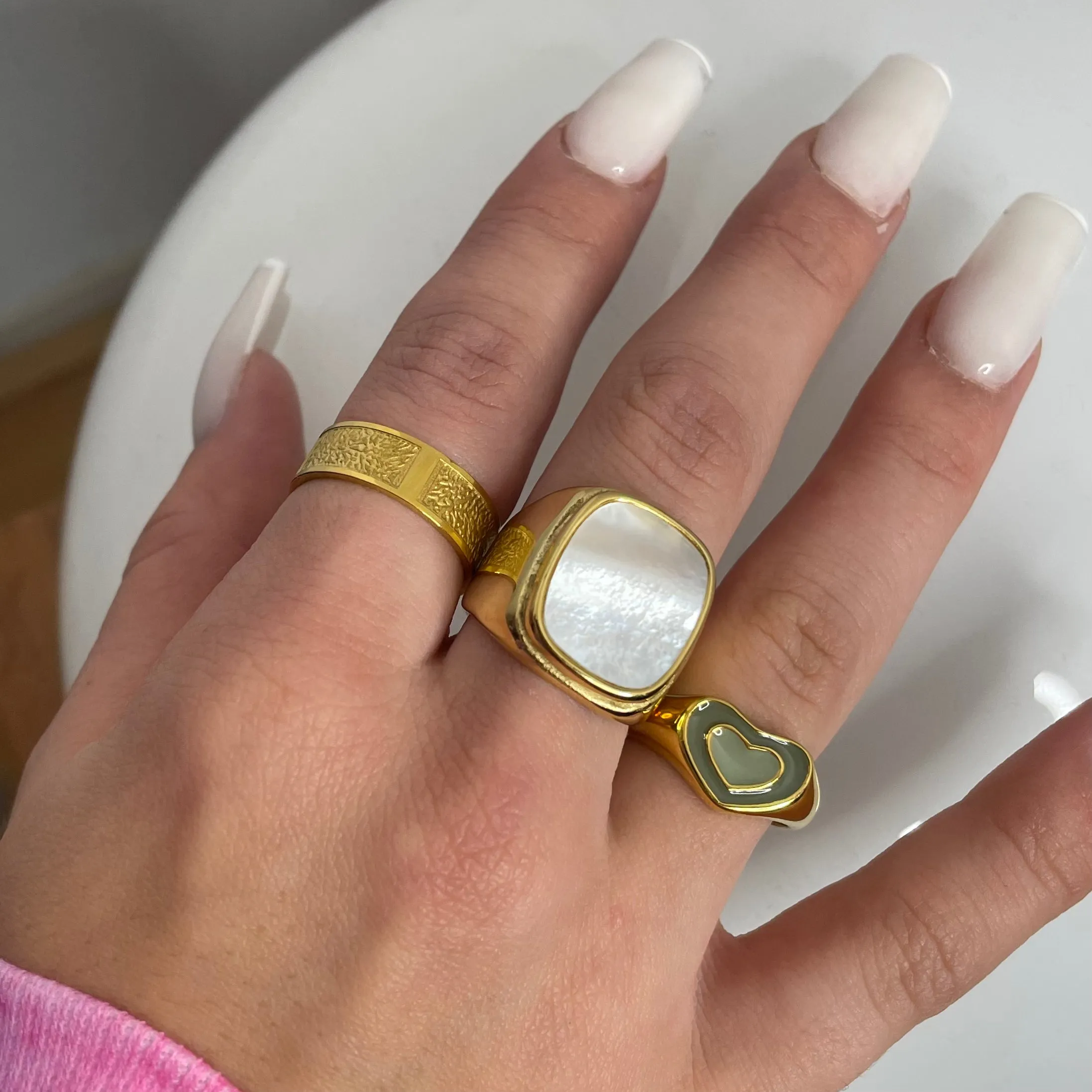Chunky Pearl Shell Ring