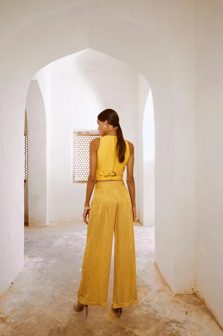Gulbahar Daisy Yellow Sheesha Koti & loose Pant set.
