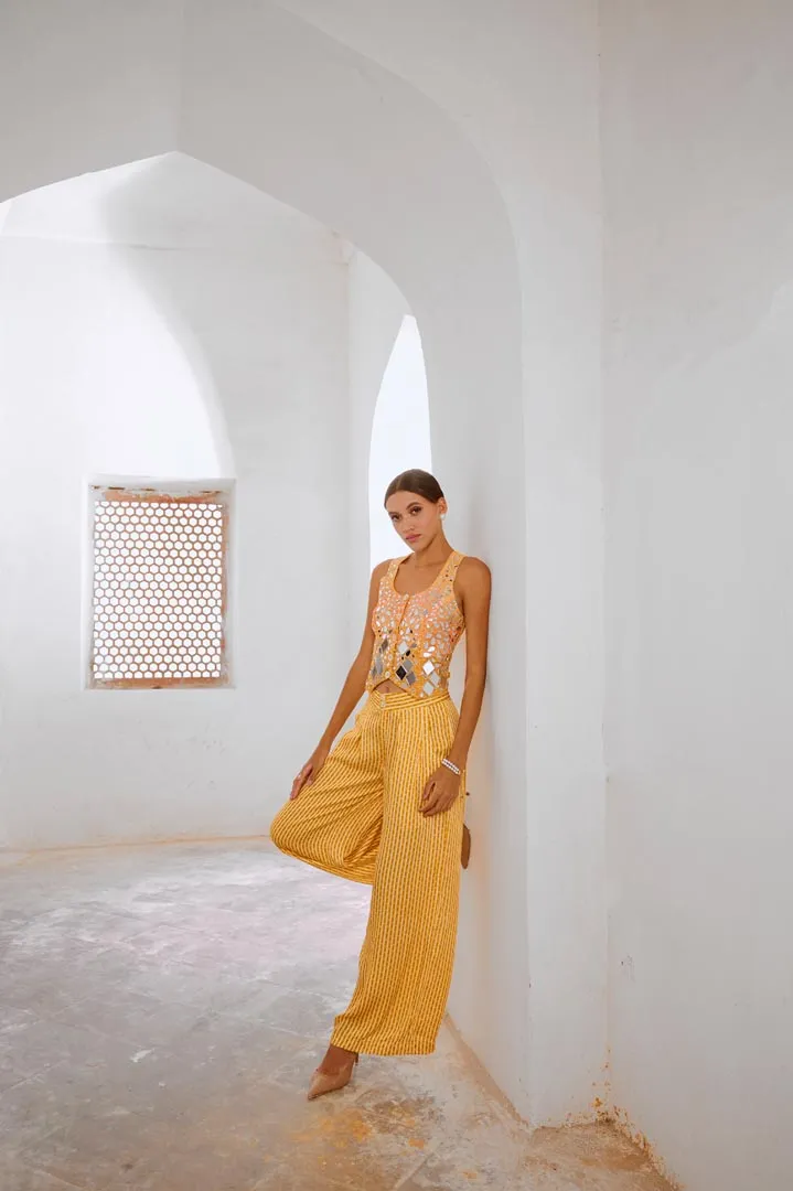 Gulbahar Daisy Yellow Sheesha Koti & loose Pant set.