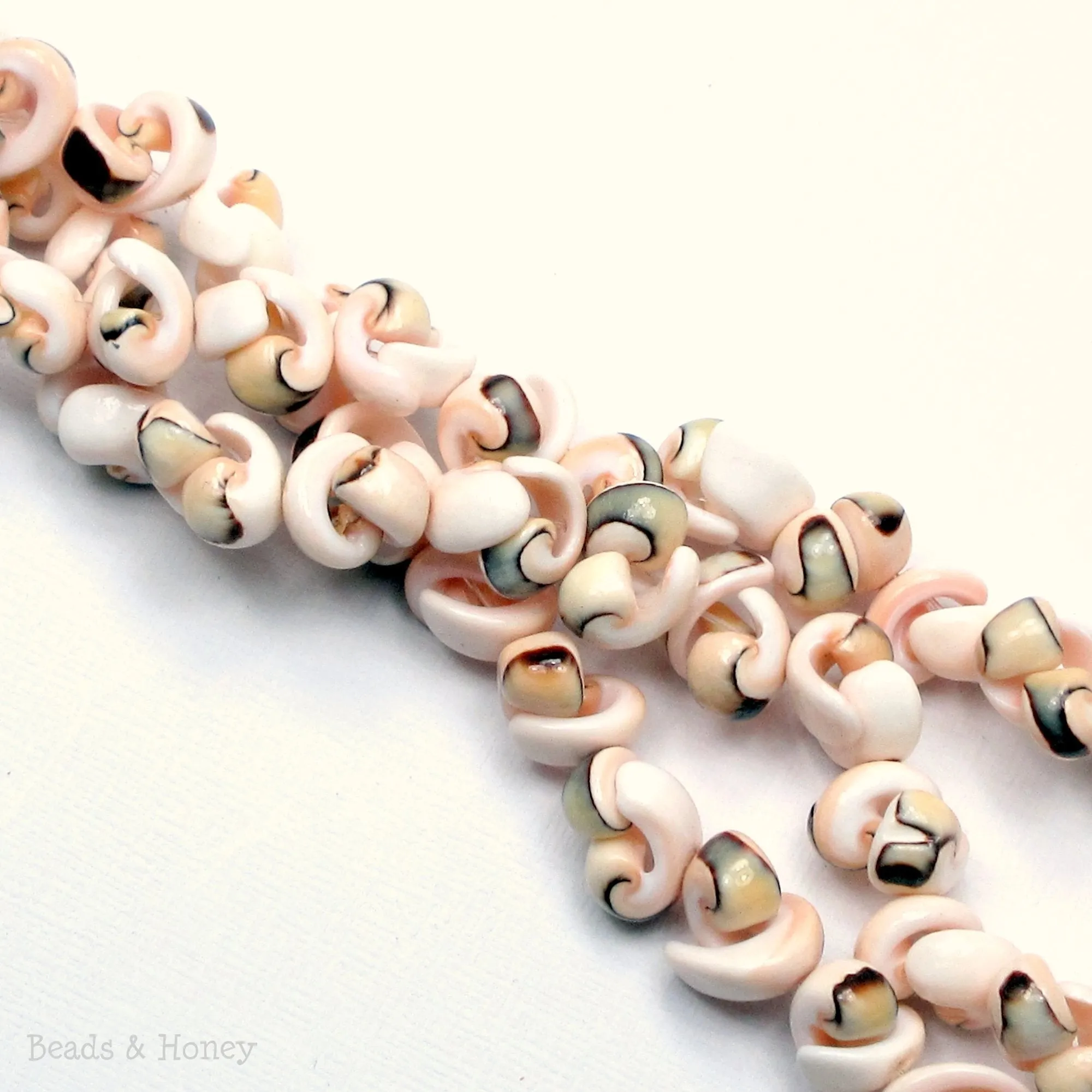 Luhuanos/Luhuanus Shell Popcorn 10x8mm (17-Inch Strand)