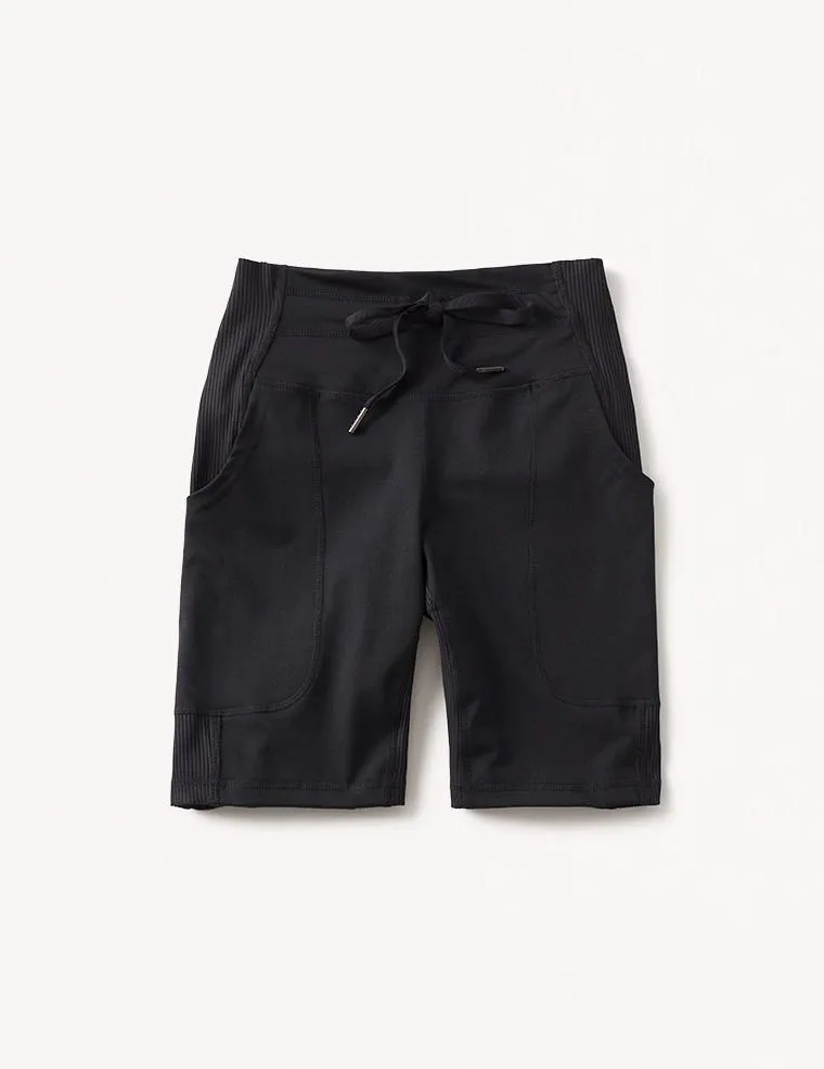 Street Short: Black