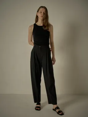 Three-Tuck Round Pants - Black