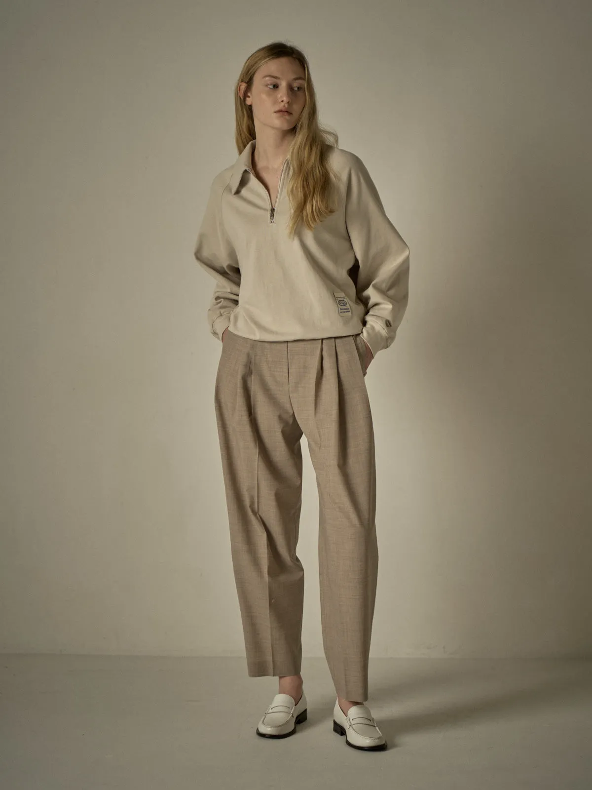 Three-Tuck Round Pants - Oatmeal