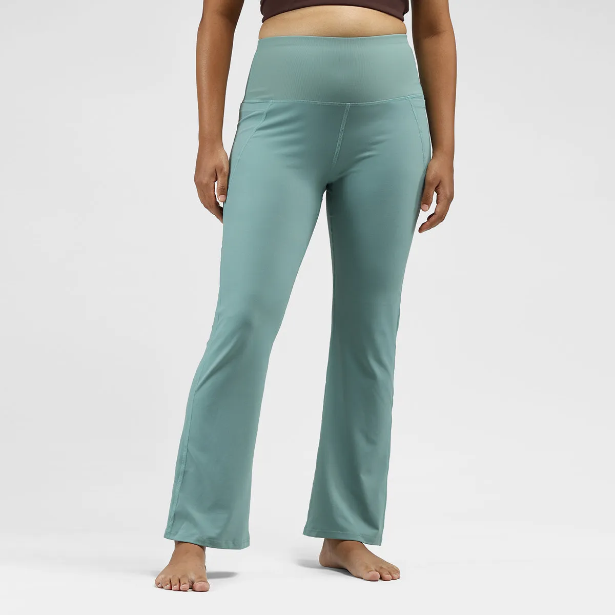 Ultimate Flare Pants Tall